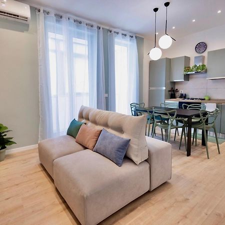 Politeama Charming Apartment Palermo Eksteriør billede