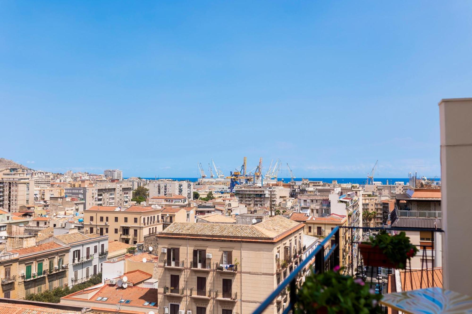 Politeama Charming Apartment Palermo Eksteriør billede
