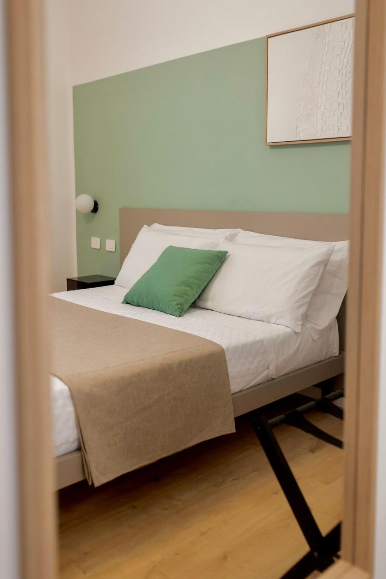 Politeama Charming Apartment Palermo Eksteriør billede