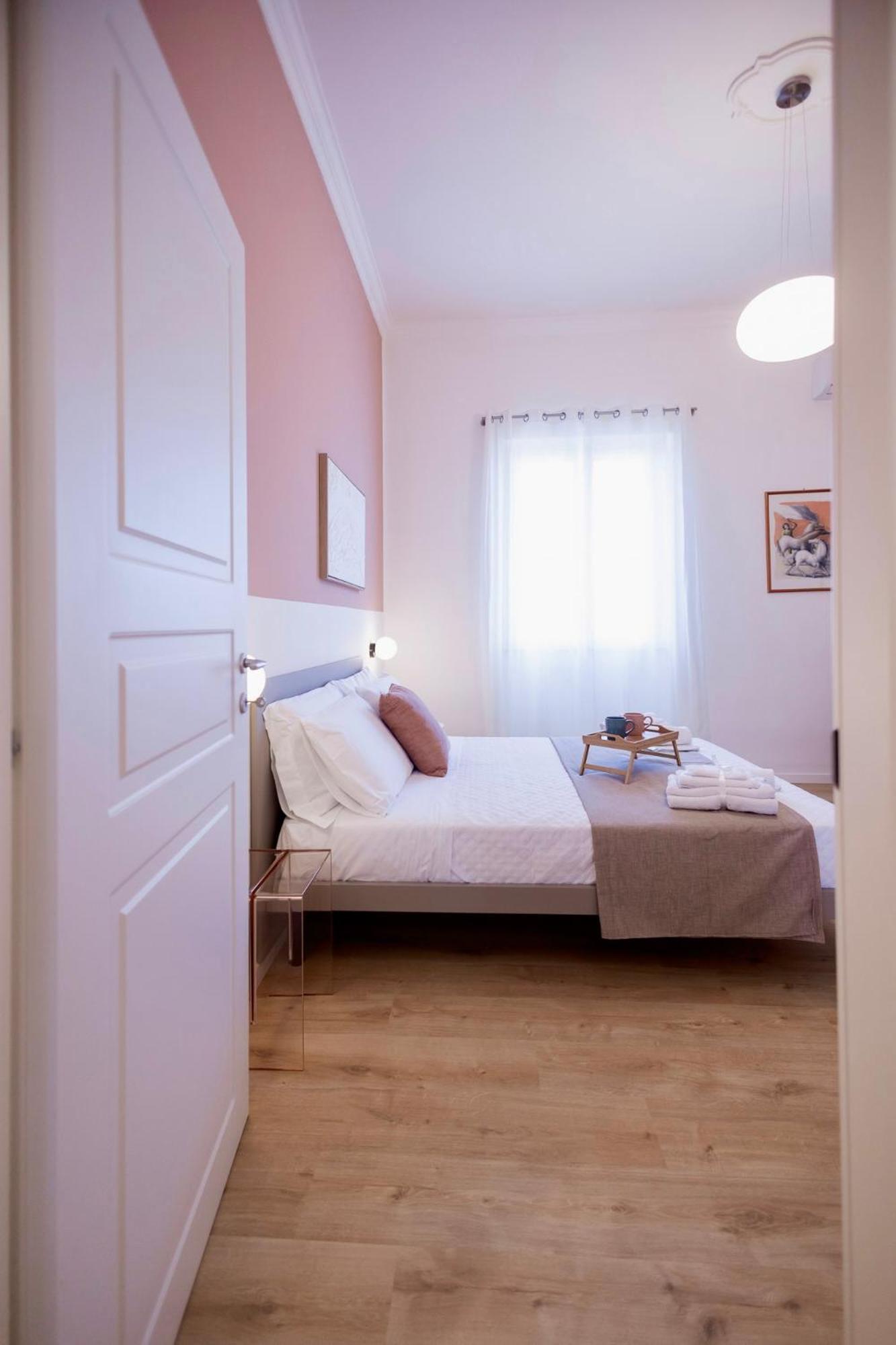 Politeama Charming Apartment Palermo Eksteriør billede